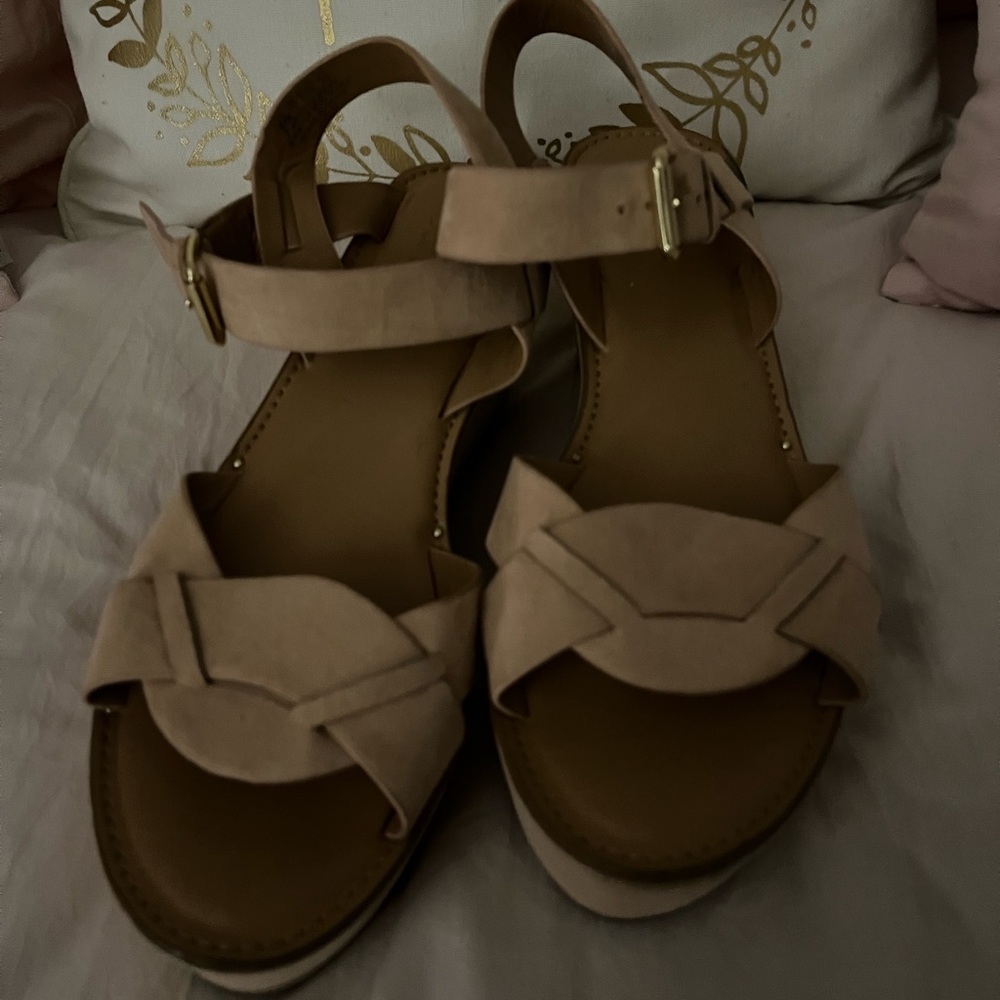 Size 9M Franco Sarto "Julio" Wedge Sandals NWOT